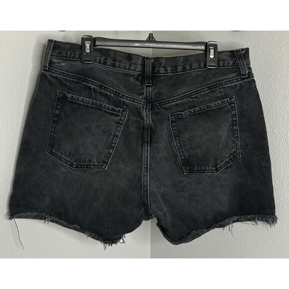 OLD NAVY WASHED OUT HIGH RISE DISTRESSED CASUAL EVERYDAY WEAR DAD SHORTS SZ. 14 - Picture 2 of 2